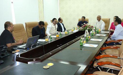 Visits Gulf Medical University 5